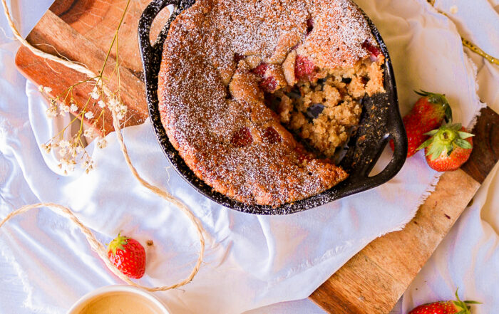 Vegan aardbeien skilletcake